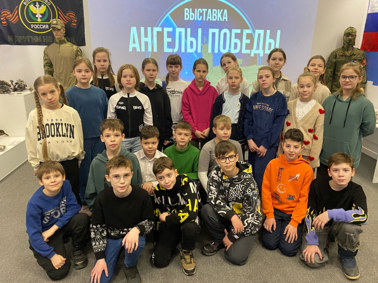 Выставка "Ангелы Победы".